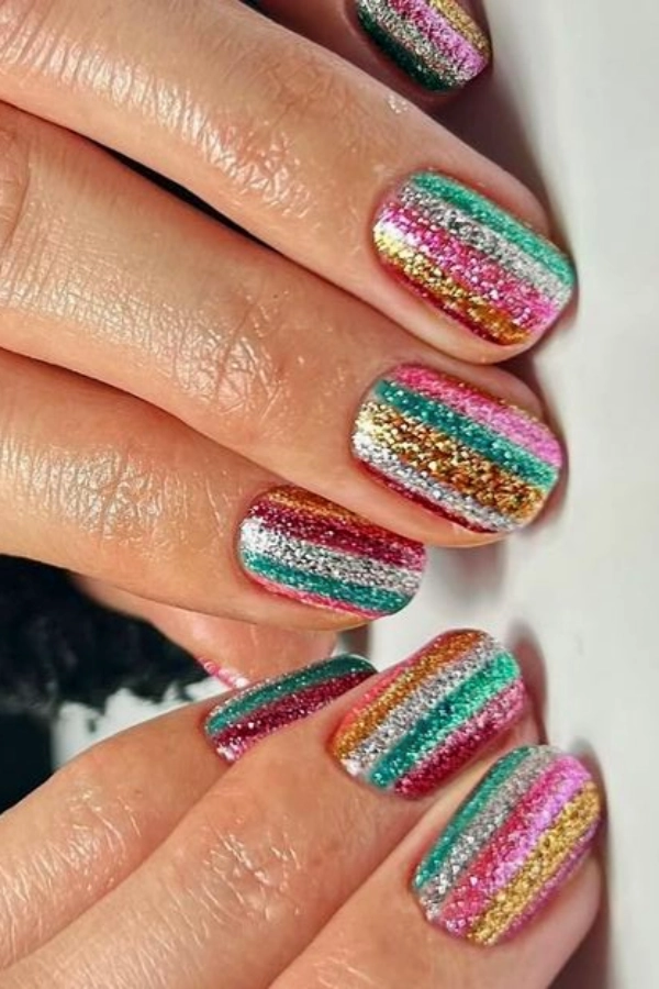 Unhas Decoradas para o Carnaval: Ideias Coloridas, Cheias de Purpurina e Brilho de Verão