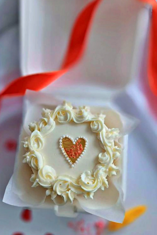 Bento Cake Personalizado: Mini Bolos Criativos e Românticos para Celebrar o Amor