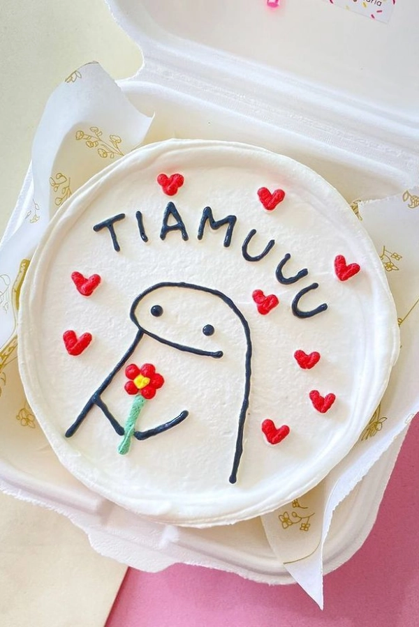 Bento Cake Personalizado: Mini Bolos Criativos e Românticos para Celebrar o Amor