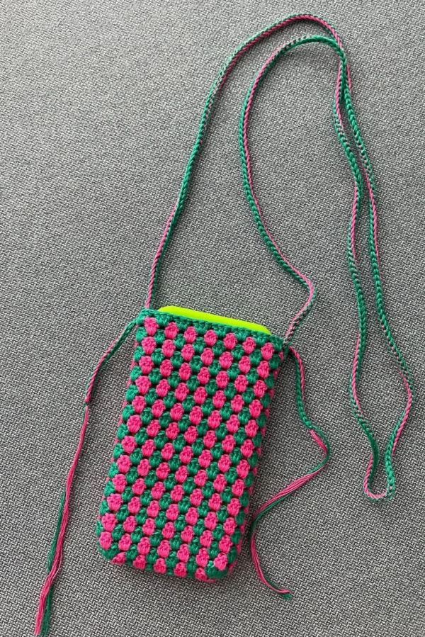 Bolsa de Crochê Artesanal: Modelos Modernos, Coloridos e Cheios de Estilo