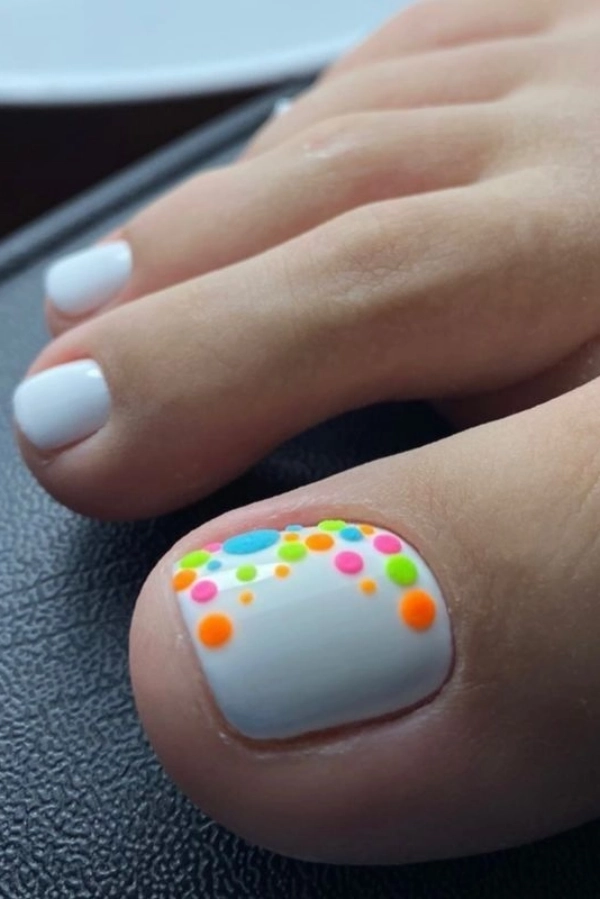 Pés Lindos no Carnaval: Unhas com Cor e Muito Brilho