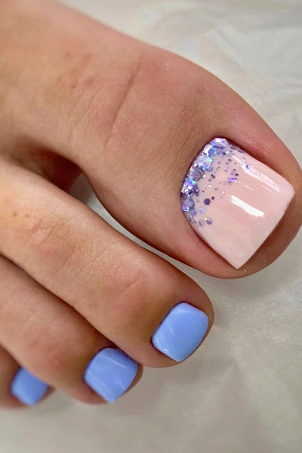 Pés Lindos no Carnaval: Unhas com Cor e Muito Brilho
