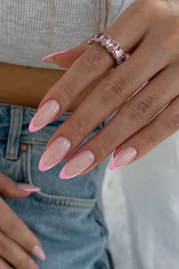 Mãos Bonitas: 33 Cores de Esmalte Claras que Deixam as Unhas Elegantes no Verão
