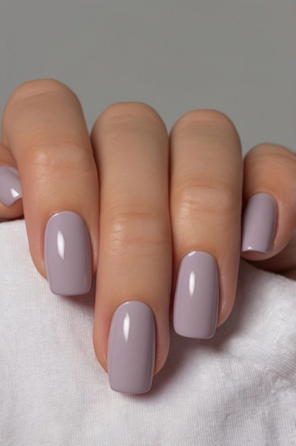 Mãos Bonitas: 33 Cores de Esmalte Claras que Deixam as Unhas Elegantes no Verão