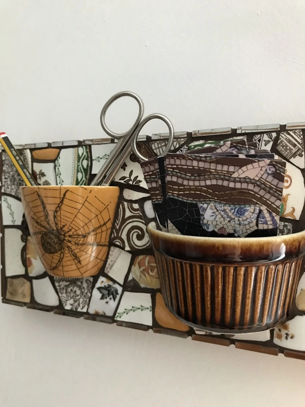 Mosaico Picassiette: Transforme Porcelanas Quebradas em Peças Lindas de Decoração