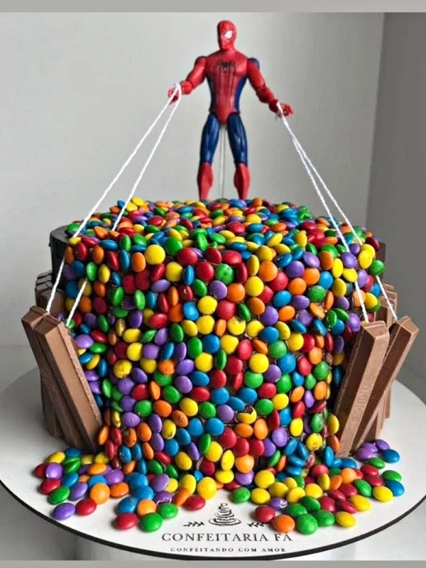 🎂16 Bolos Decorados Criativos para Aniversário: Ideias Incríveis que Você Vai Querer Copiar!