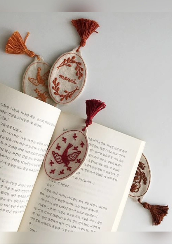 Marcadores de Livros Bordados Criativos: Ideias Delicadas para Presentear ou Vender