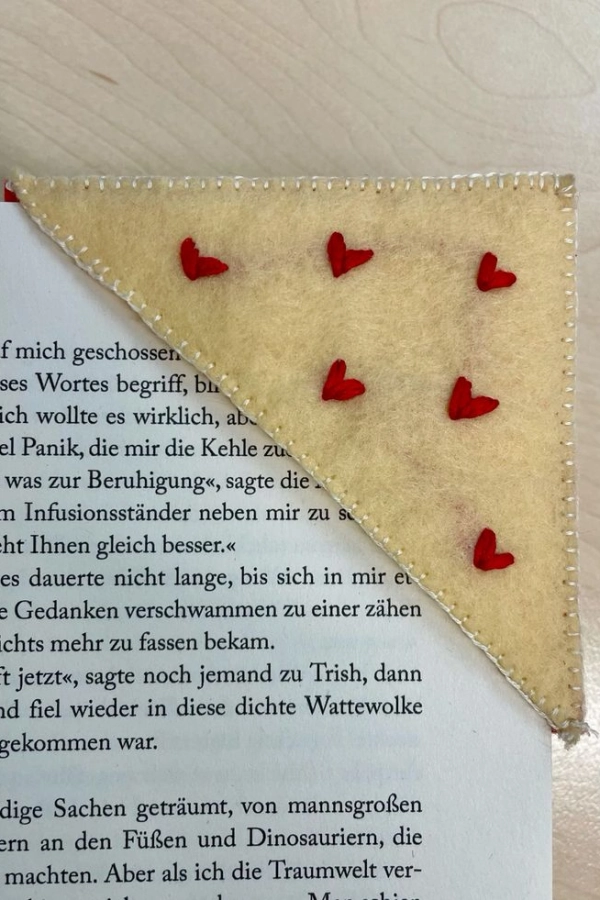 Marcadores de Livros Bordados Criativos: Ideias Delicadas para Presentear ou Vender