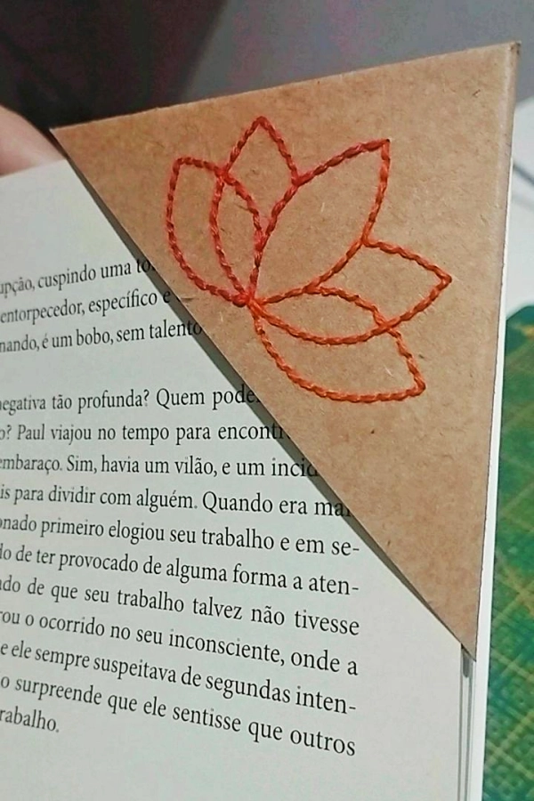 Marcadores de Livros Bordados Criativos: Ideias Delicadas para Presentear ou Vender
