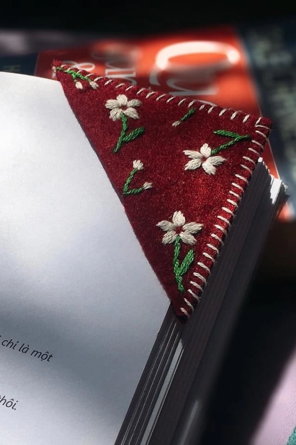 Marcadores de Livros Bordados Criativos: Ideias Delicadas para Presentear ou Vender