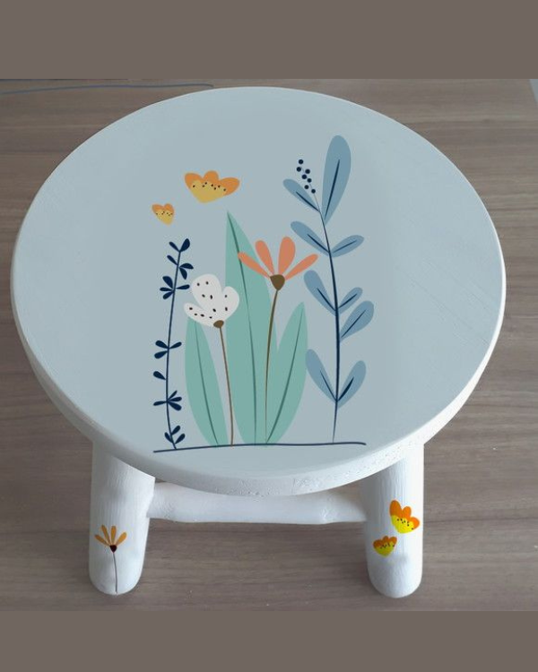 Transforme Banquinhos Simples em Peças Decorativas Lindas e Úteis