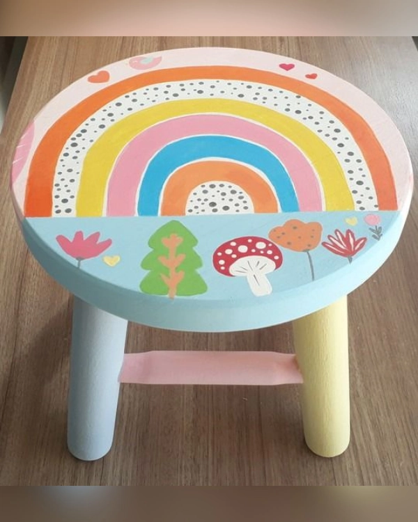 Transforme Banquinhos Simples em Peças Decorativas Lindas e Úteis