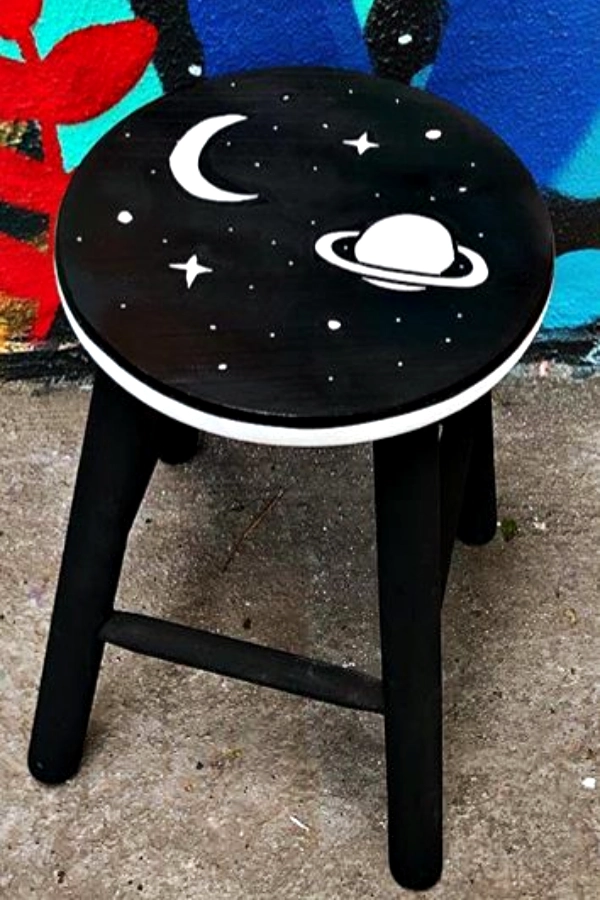 Transforme Banquinhos Simples em Peças Decorativas Lindas e Úteis