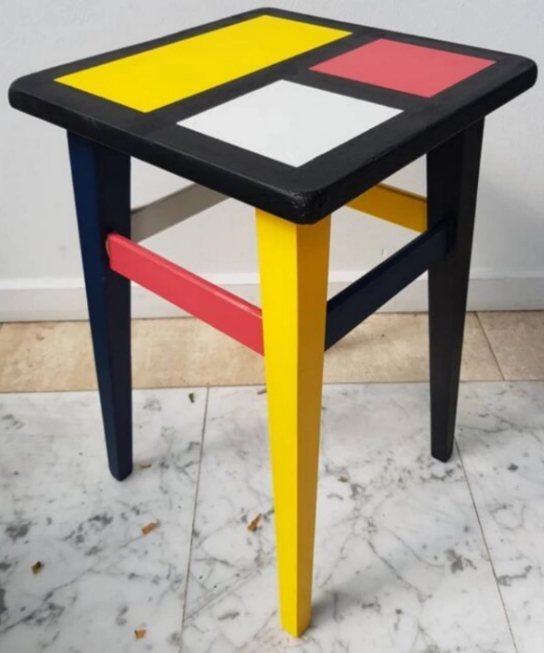 Transforme Banquinhos Simples em Peças Decorativas Lindas e Úteis