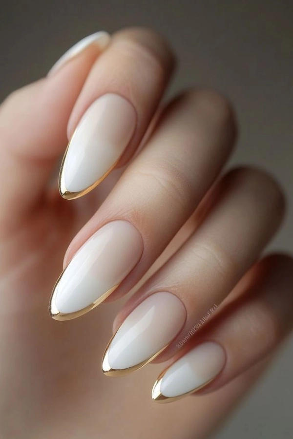 💅Mãos Bonitas e Elegantes: 19 Dicas de Unhas com Brilho para um Look Chic
