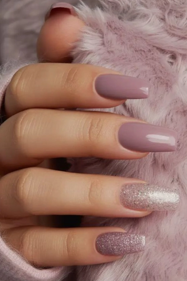 💅Mãos Bonitas e Elegantes: 19 Dicas de Unhas com Brilho para um Look Chic