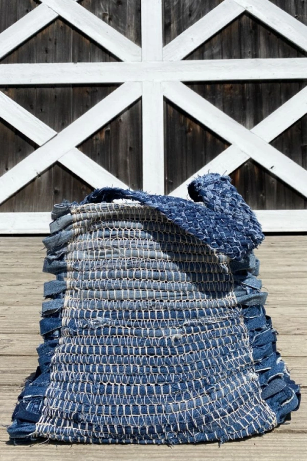 💙 Transforme Jeans Antigos em Peças Incríveis com Essas Ideias DIY