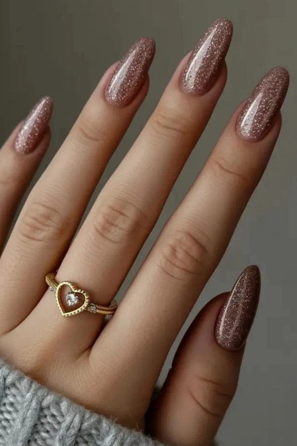 💅Mãos Bonitas no Inverno: 19 Cores de Esmalte Elegantes que Completam Qualquer Look