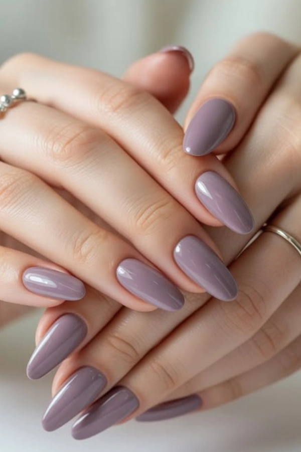 💅Mãos Bonitas no Inverno: 19 Cores de Esmalte Elegantes que Completam Qualquer Look