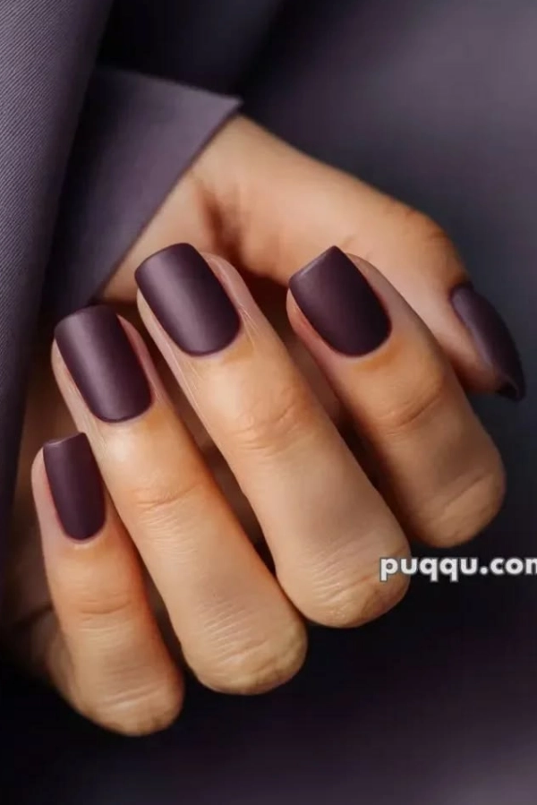 💅Mãos Bonitas no Inverno: 19 Cores de Esmalte Elegantes que Completam Qualquer Look