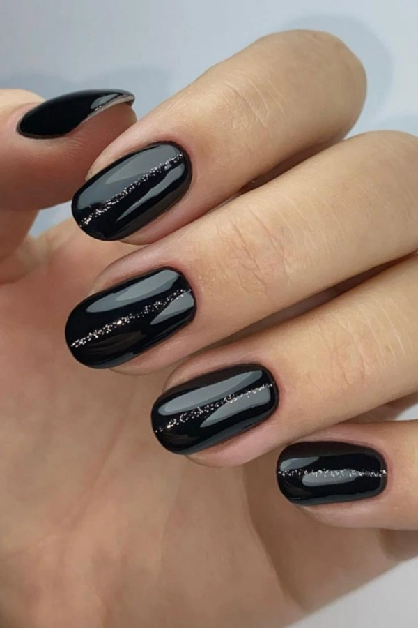 💅Mãos Bonitas no Inverno: 19 Cores de Esmalte Elegantes que Completam Qualquer Look