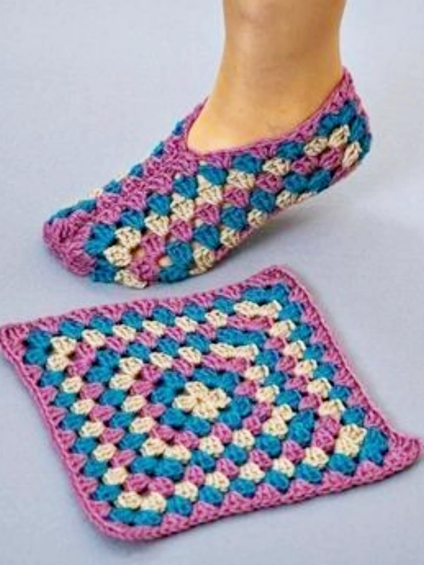 🧶Sapatilhas de Inverno em Crochê ou Tricô: +14 Modelos Criativos para Presentear, Usar ou Vender