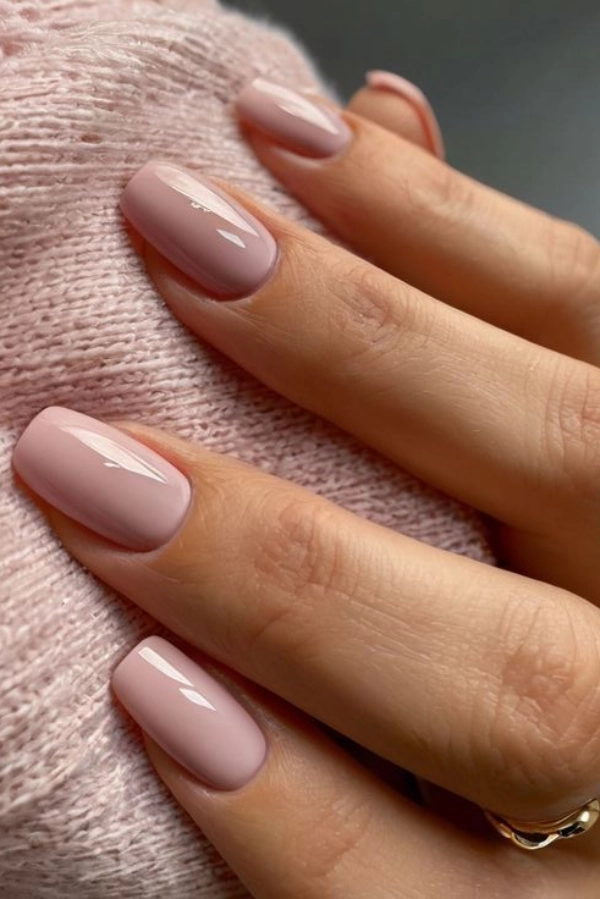 💅24 Cores de Unhas para o Inverno: Tons Elegantes para Deixar as Mãos Mais Bonitas