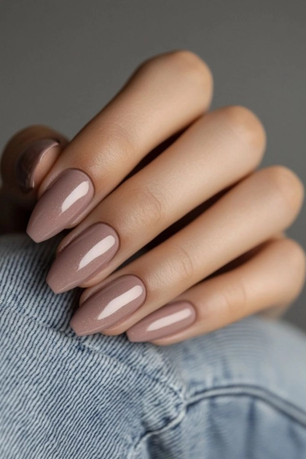💅24 Cores de Unhas para o Inverno: Tons Elegantes para Deixar as Mãos Mais Bonitas