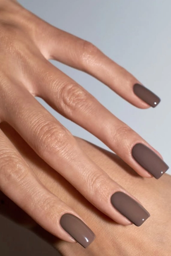 💅24 Cores de Unhas para o Inverno: Tons Elegantes para Deixar as Mãos Mais Bonitas