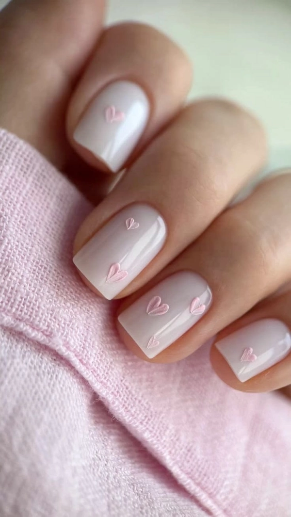 💅💕Mãos Bonitas e Românticas: Cores e Corações nas Unhas para Arrasar no Dia dos Namorados