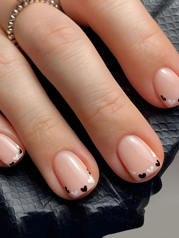 💅💕Mãos Bonitas e Românticas: Cores e Corações nas Unhas para Arrasar no Dia dos Namorados
