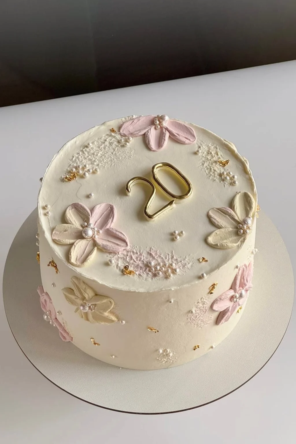 🎂Bolos de Aniversário Decorados: 22 Modelos Lindos, Criativos e com Bolos de Número