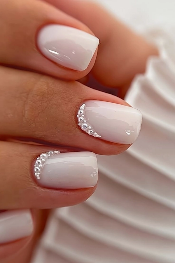 🤍Unhas para Noivas: 18 Ideias de Esmaltes, Cores e Designs para Mãos Bonitas no Casamento