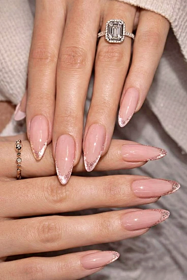 🤍Unhas para Noivas: 18 Ideias de Esmaltes, Cores e Designs para Mãos Bonitas no Casamento